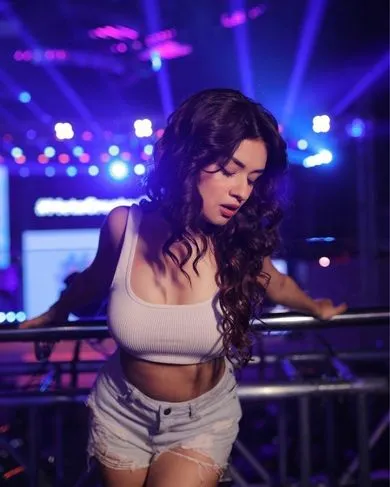 Kritika Malhotra Escort